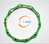 如图手工活饰品