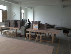 专业糊各类礼品硬纸盒， 手提纸袋等加工服务