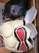 承接床上用品、手缝足球等