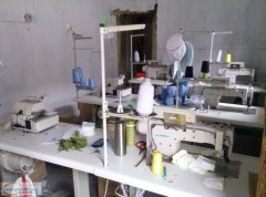 专业承接各种服装来料加工，制版，打样，裁剪，车缝，整烫包装一