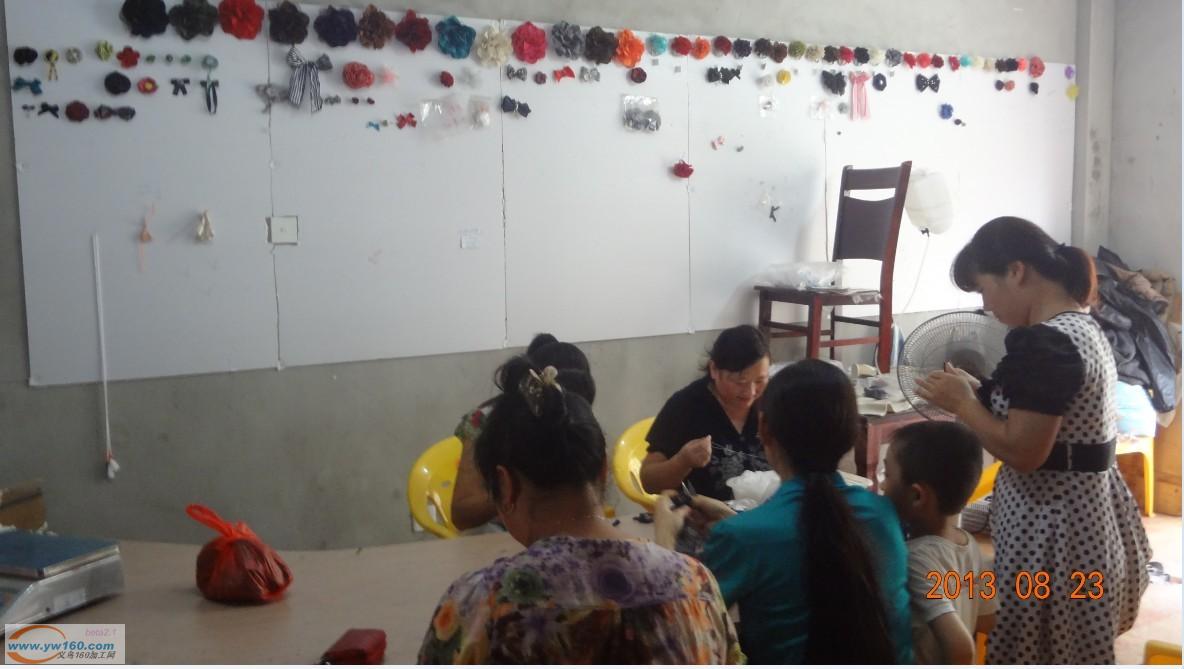 本厂常年承接弯针、编织、面料胸花、饰花、项链、串珠串片、蝴蝶 本厂常年承接弯针、编织、面料胸花、饰花、项链、串珠串片、蝴蝶