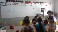 本厂常年承接弯针、编织、面料胸花、饰花、项链、串珠串片、蝴蝶