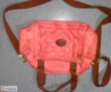 荷叶塘4款简单的女包外发加工