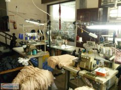 东阳木雕城附近服装加工厂