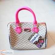 义乌专业女包加工厂 长期承接高档箱包加工活