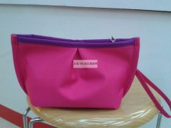 有几款包外发 如图