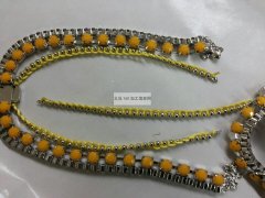 如图找手工穿绳子的加工厂