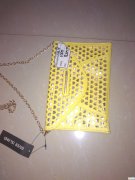 如图这2款包外发