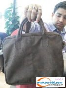 如图箱包外发加工