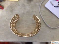 寻廿三里 东阳附近的压模加工厂