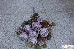 寻做手工仿真花的加工厂（包心的）