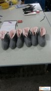 本厂有六万双棉鞋外发