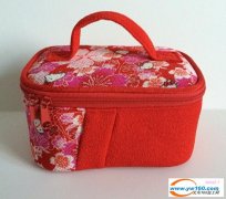 化妆包外发加工 样品如图