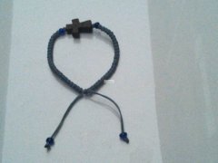 专业编织纽扣结手绳   胶枪头饰   电子组装   针缝布花