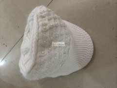 专业承接各种钉珍珠加工，拥有60台钉珠机