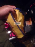 本人有一款圆筒包外发 【数量三十万】