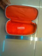 1万化妆包外发加工 如图