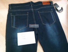 我司有几款裤子成品订单外发  样品如图