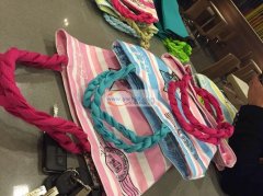 60万简单的编织手提外发加工 样品如图