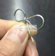 兴中小区有铁丝扭蝴蝶结外发 如图