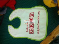 北苑凌云有小孩围兜包边外发加工 样品如图