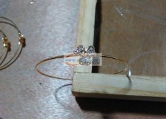 手镯点钻外发加工 如图