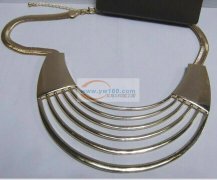 这两款饰品外发 如图