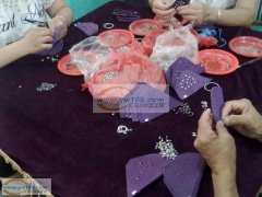 长期接收外发手工加工活，本人有大量手工操作者，有意敬请联系本