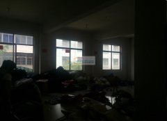荷叶塘永亮箱包工厂