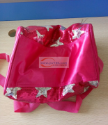 5000个纯加工箱包外发 如图