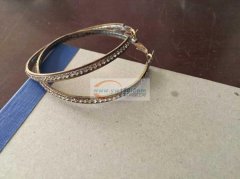 义乌下骆宅有烧焊C形耳环外发，如图