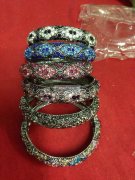 寻找专业做如图这种手镯的工厂