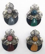 寻找义乌做手工胸针的工厂