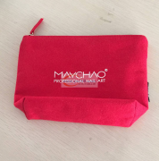 5000个化妆包纯加工外发，样品看图价格1.6元