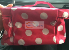 苏溪50000化妆包纯加工外发，样品如图