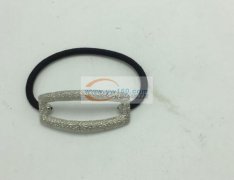 大量饰品压铸外发 如图