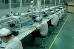 大量廉价工人承接手工加工活