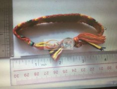 如图，编织手链订单寻会做的加工厂