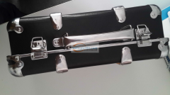 寻会做这款档硬纸的材质的箱包 如图