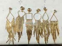 义乌长春2区有金丝链耳环烧焊外发 如图