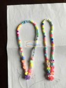 河北邯郸恒信加工厂，常年承接手工串珠，挂圈，弯针，包装，组装