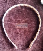 铁丝编织头箍外发 如图