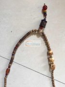 如图，穿珠手工活外发