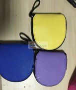 如图，购物袋外发