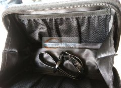 数量3000以上 寻会做外面是硬壳包拉链的