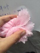 如图，花朵手工活外发