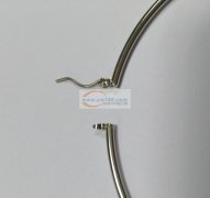 谁家有做这个铁的一模一样的C型耳环的联系一下我