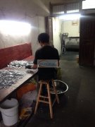 本厂专业饰品开模，压铸，电镀、抹黑、封油、纳米保色、抛光等一