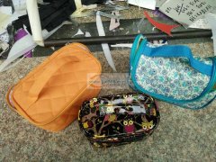 东河有3款包外发 如图