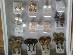 外贸公司有饰品成品订单外发 看图